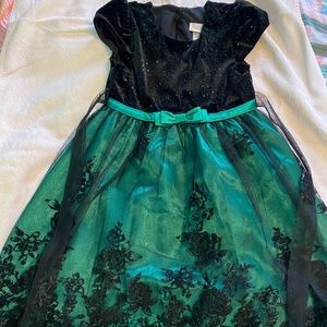 LITTLE GIRLS PARTY DRESS SIZE 5